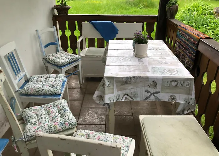 Chaloupka U Jiřího 3*